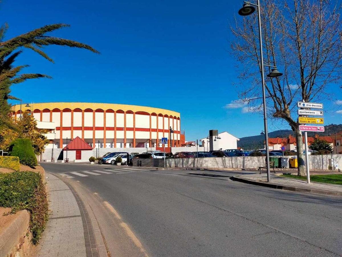 Ideal Familias Hasta 15 Personas En San Martin De Valdeiglesias Madrid Exterior photo