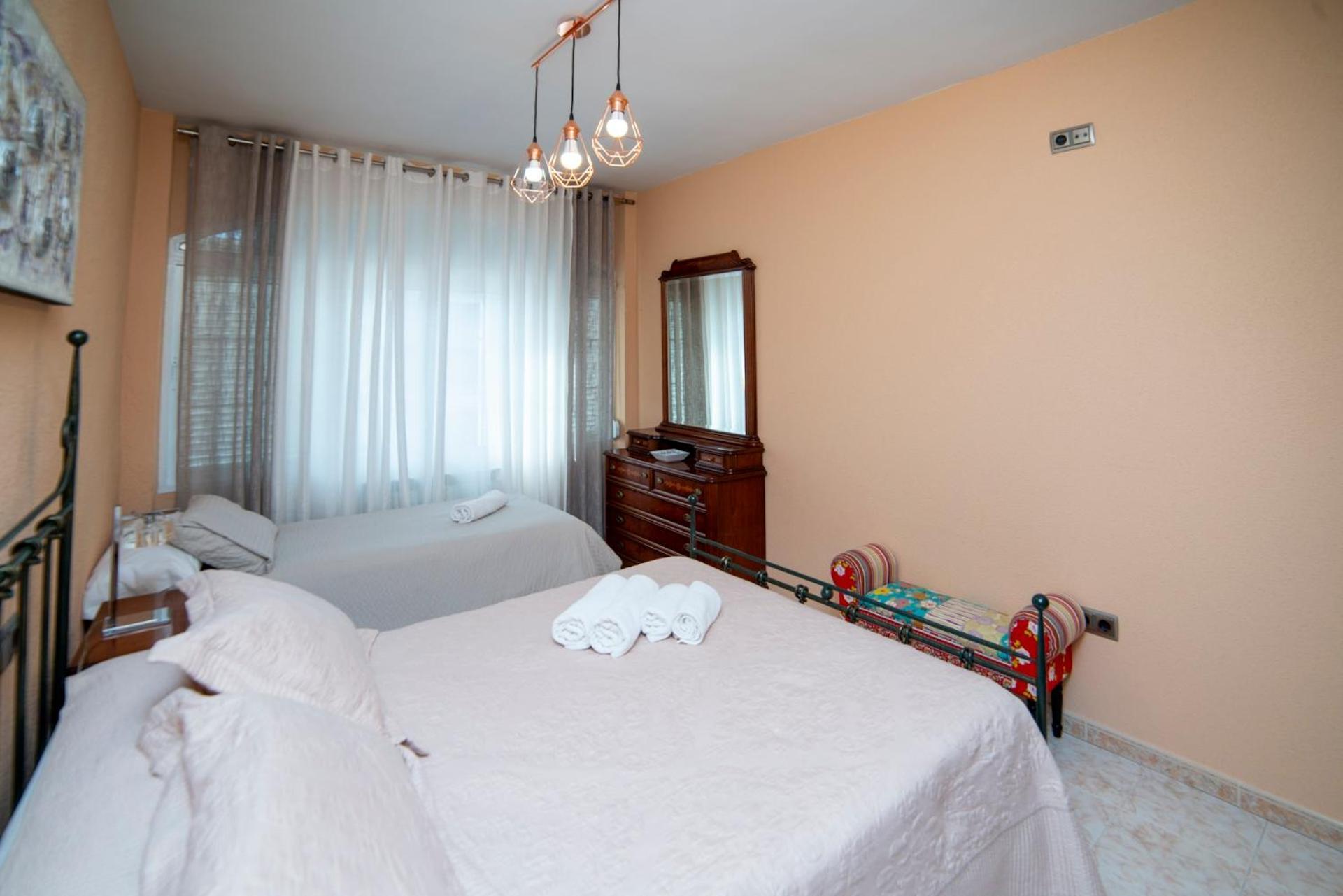 Ideal Familias Hasta 15 Personas En San Martin De Valdeiglesias Madrid Exterior photo